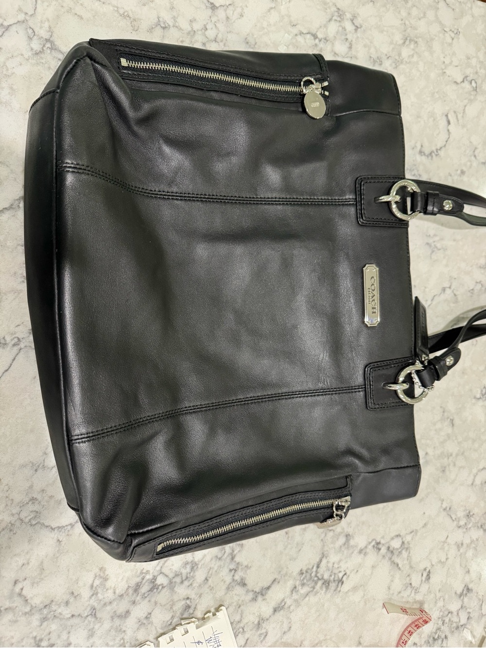 Coach black leather tote F19456 Silver hardware NWT - Picture 4 of 13